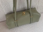 Torebka skórzana damska jamnik maxi baguette pistacja 001