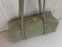 Torebka skórzana damska jamnik maxi baguette pistacja 001