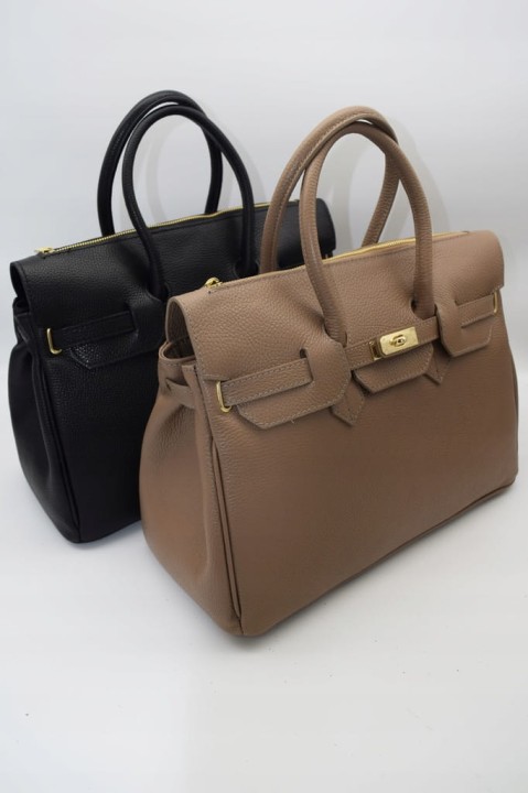 Torebka skórzana Carla